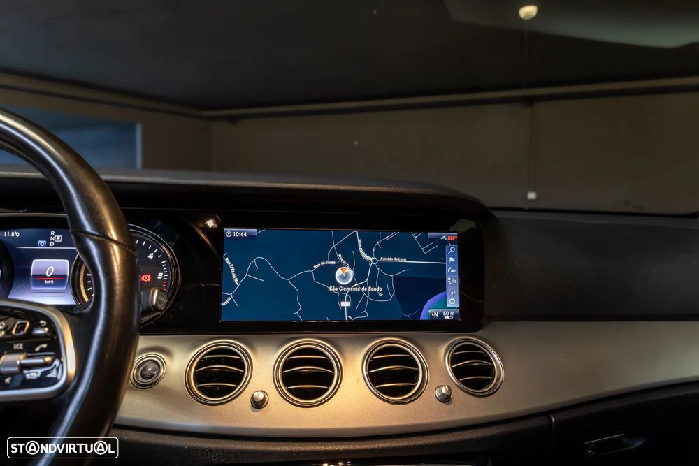 Mercedes-Benz E 300 9G-TRONIC Exclusive - 16