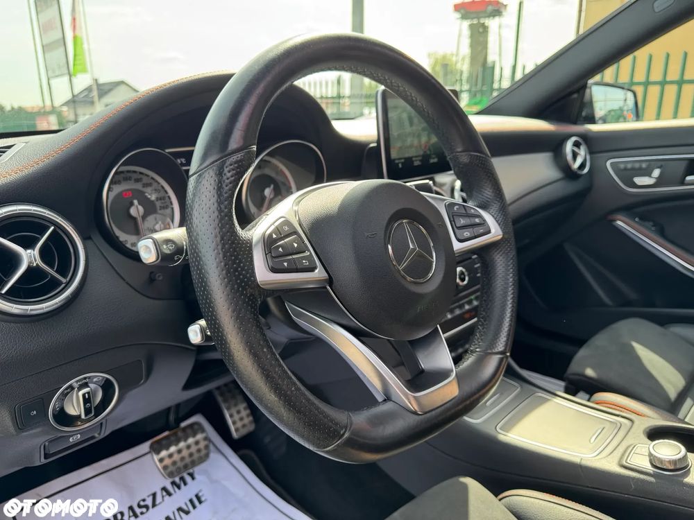 Mercedes-Benz CLA 220 (CDI) d 4-Matic AMG Line - 21