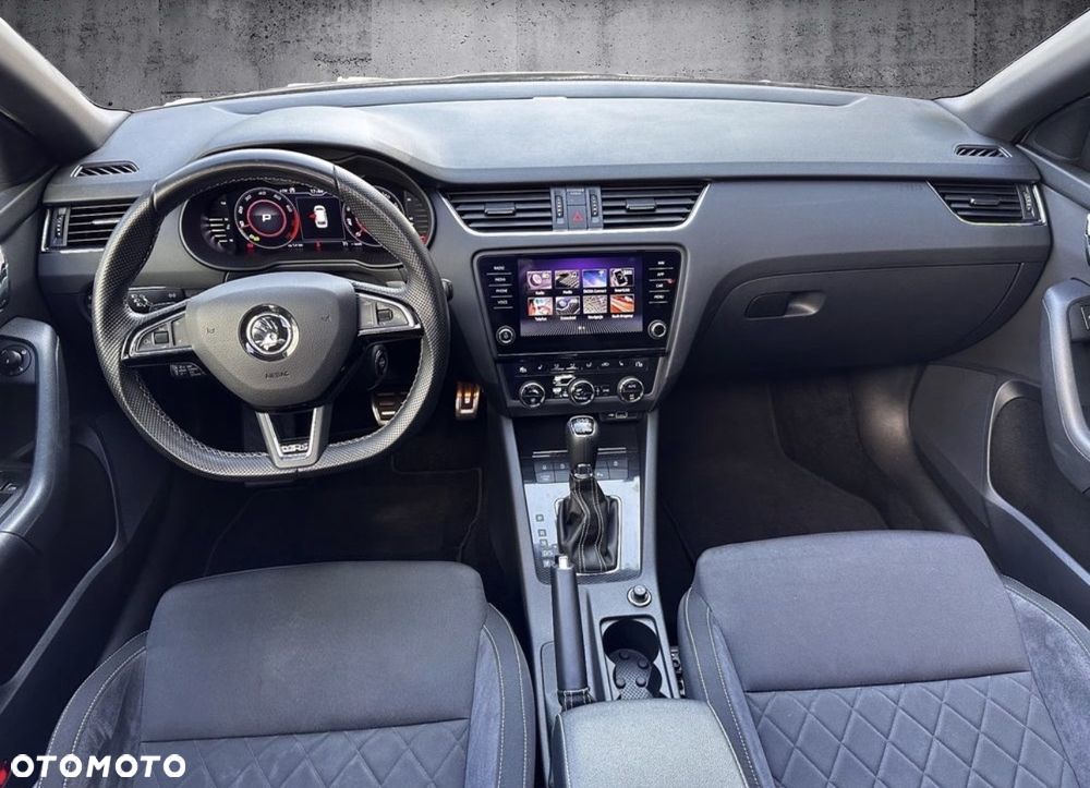 Skoda Octavia 2.0 TSI RS Challenge 245 DSG - 9