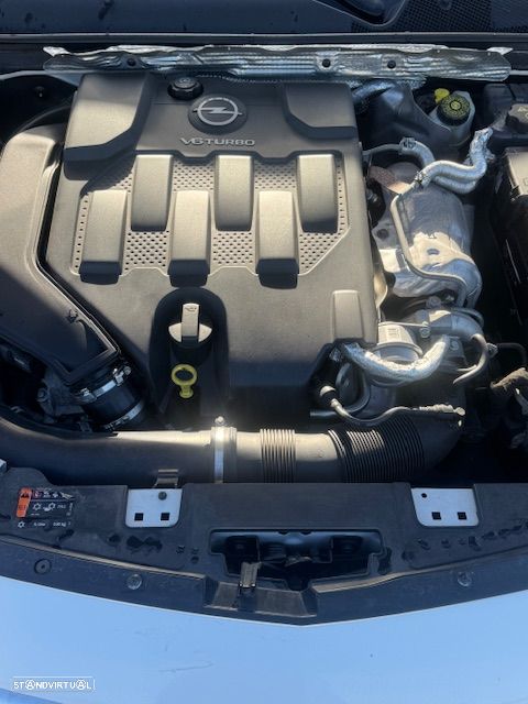Opel Insignia 2.8 V6 Turbo 4x4 OPC - 24
