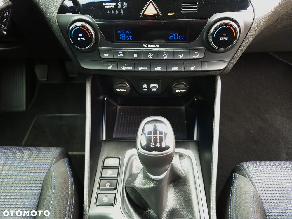 Hyundai Tucson blue 1.6 GDi 2WD Classic - 19