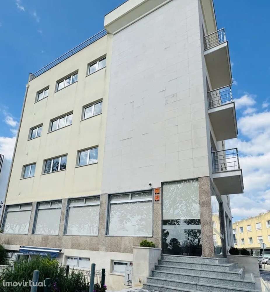 Loja/Escritórios para Arrendamento em Fátima – Rotunda dos Pastorinhos - Grande imagem: 2/8