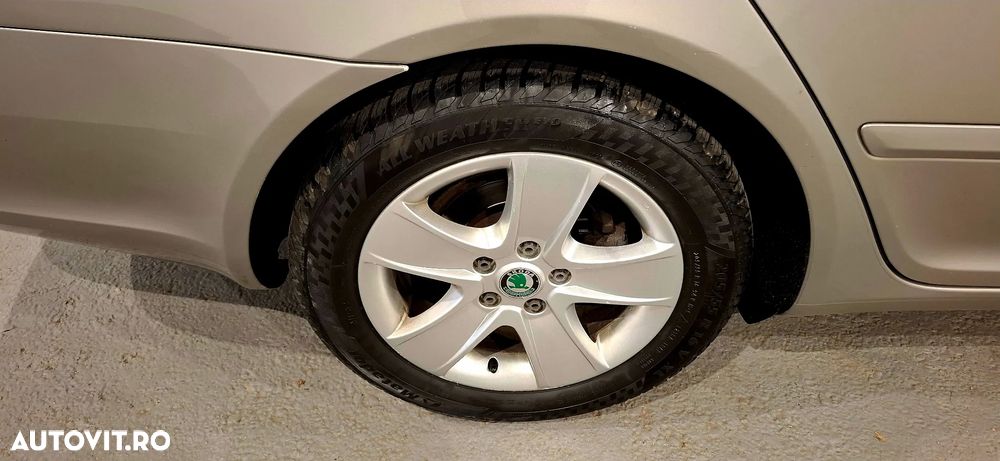 Skoda Octavia 1.6 TDI DPF Ambition - 6