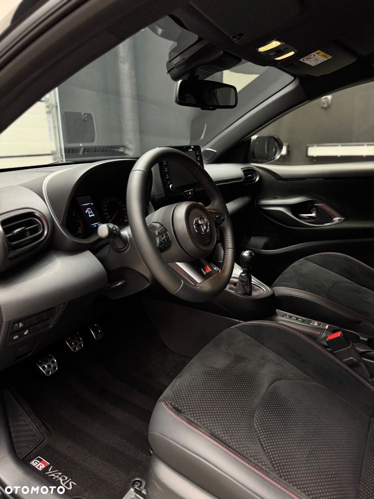 Toyota GR Yaris 1.6 Dynamic - 18
