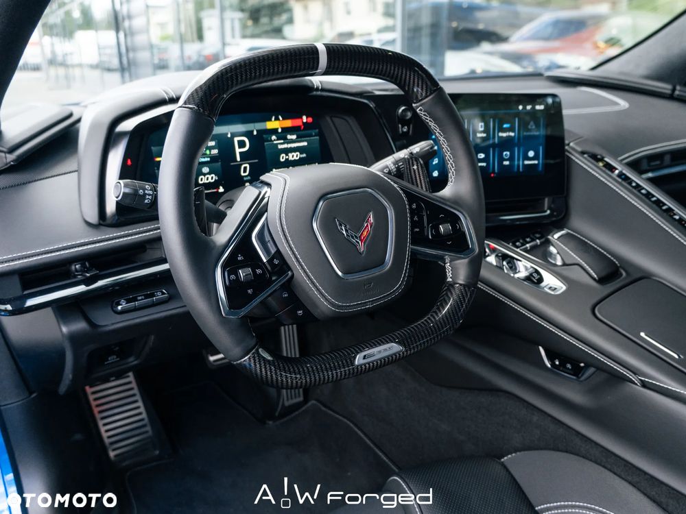 Chevrolet Corvette - 21