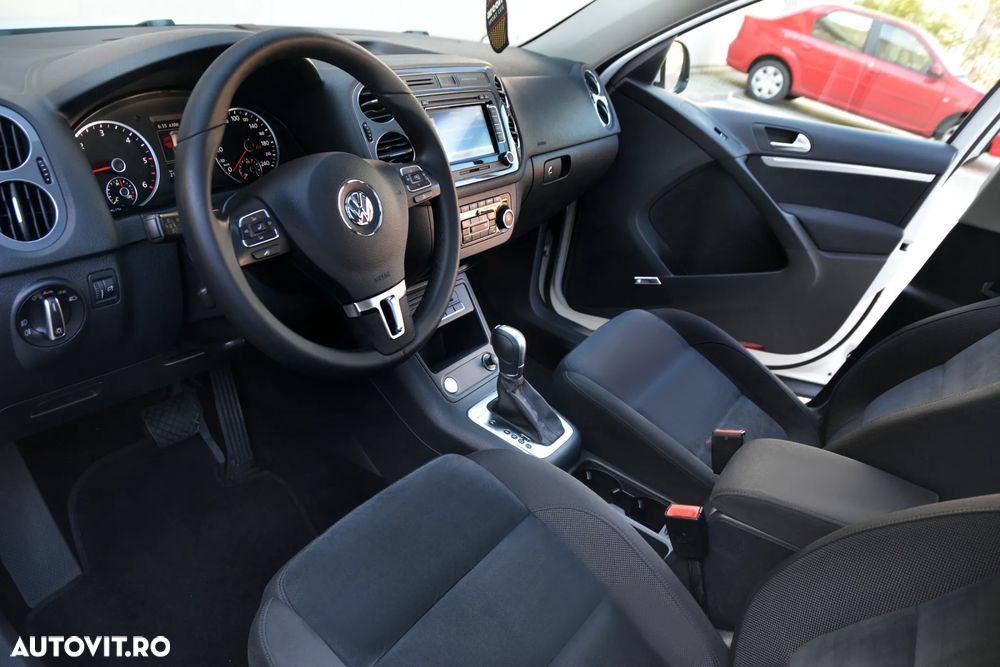 Volkswagen Tiguan 2.0 TDI DPF 4Motion BlueMotion Technology DSG Exclusive - 8