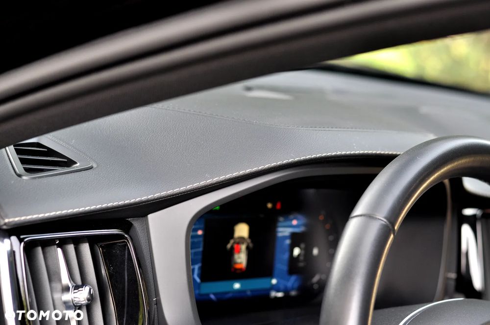 Volvo XC 60 B5 D AWD Geartronic Inscription - 21