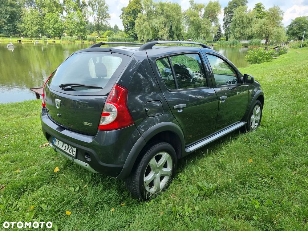Dacia Sandero Stepway 1.5 dCi - 4