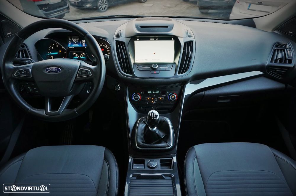 Ford Kuga 1.5 TDCi Titanium - 23