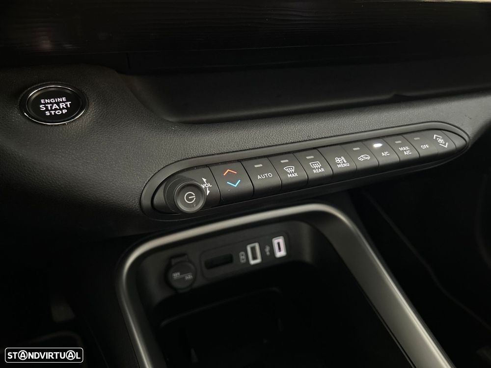 Jeep Avenger 1.2 GSE T3 Altitude - 32