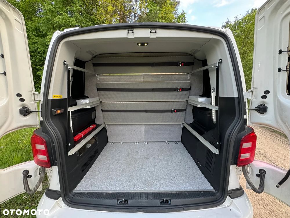 Volkswagen Caravelle 2.0 TDI L2 Comfortline DSG - 10