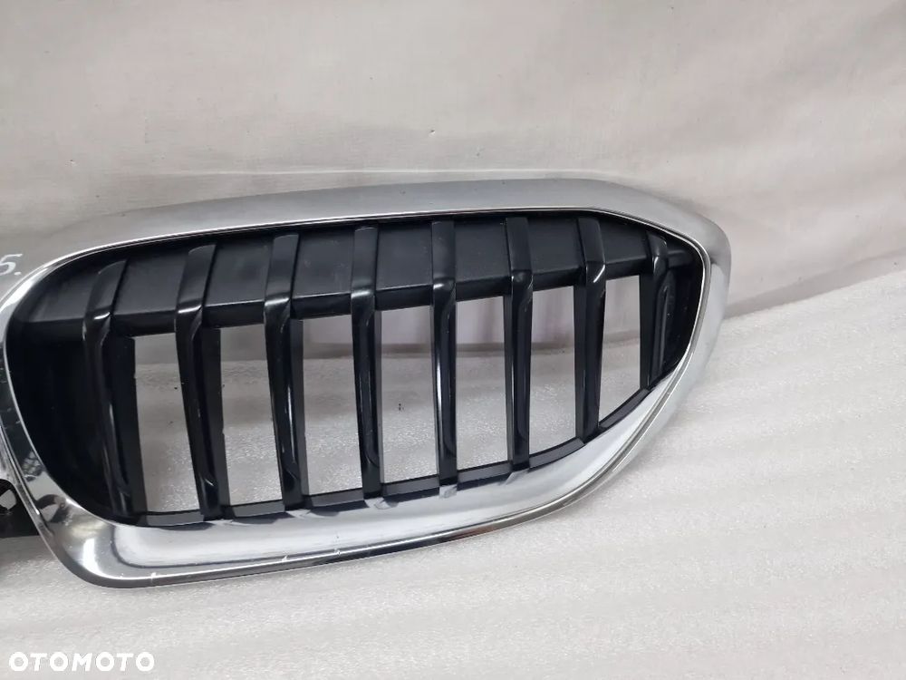 BMW G20 / G21 NA KAMERĘ 17- GRILL / ATRAPA PRZEDNIA PRZÓD , NR 5113-192976-10 , NR AUKCJI NG495 - 5