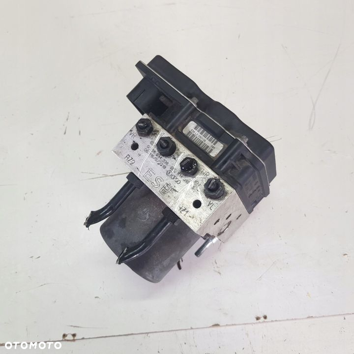 POMPA ABS AUDI A4 B7 2.0 TDI 8E0910517D - 2