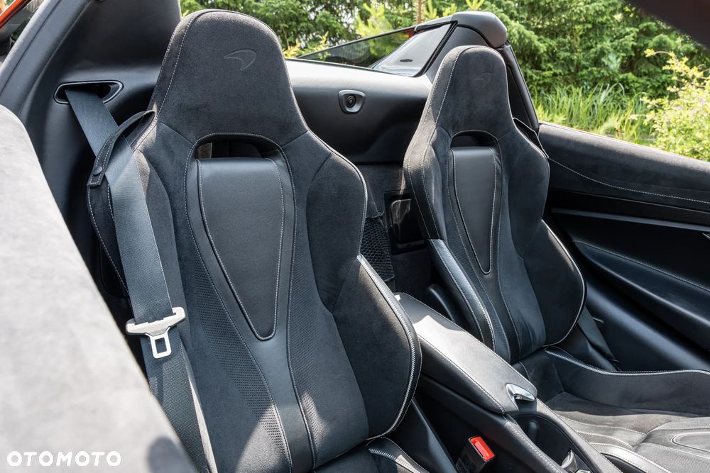 McLaren 720S Spider Performance - 27