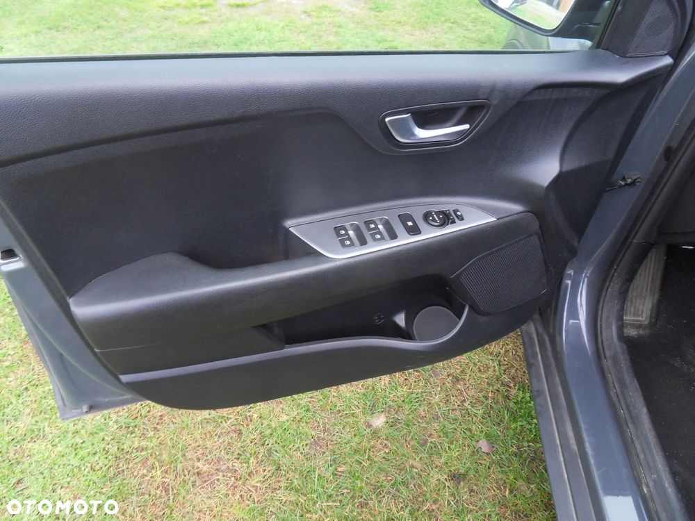 Kia Stonic 1.0 T-GDI OPF Mild Hybrid DCT7 GT Line - 18