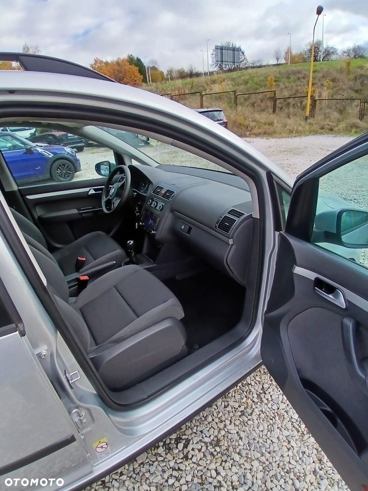 Volkswagen Touran - 7