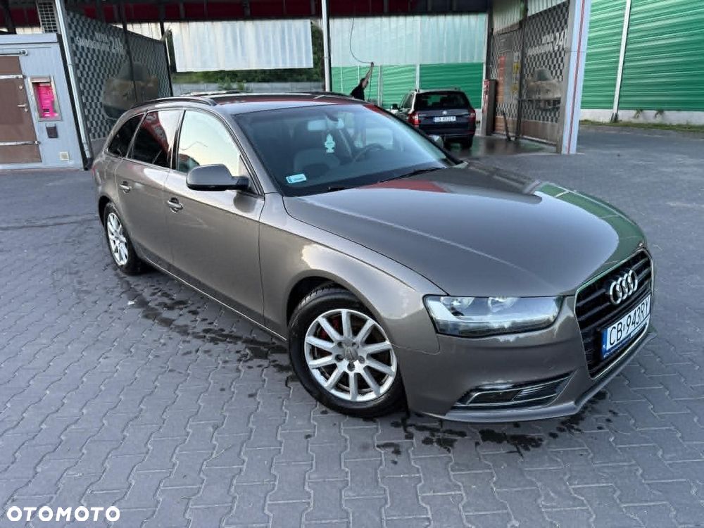 Audi A4 Avant - 1