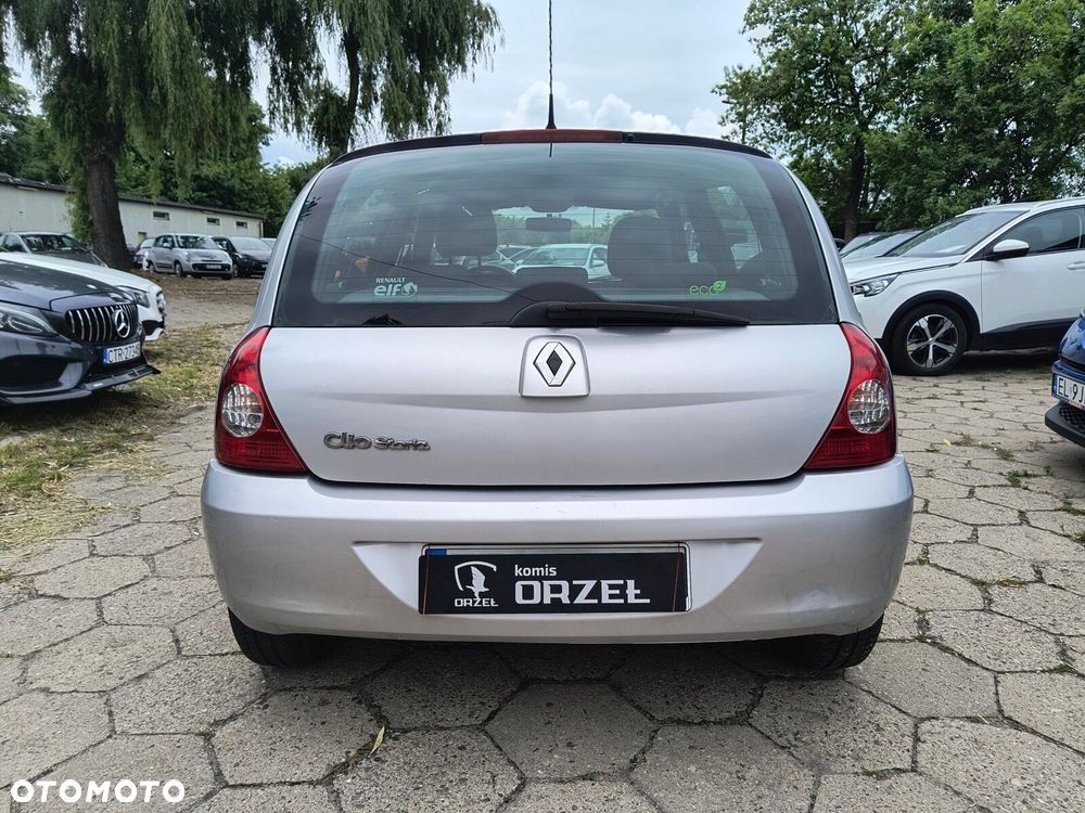 Renault Clio - 6