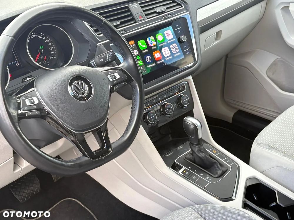 Volkswagen Tiguan - 13