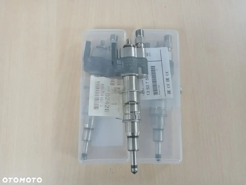 WTRYSK WTRYSKIWACZ 7589048-05 BENZYNA UZYWANY GWARANCJA BMW