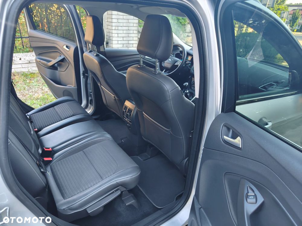 Ford Kuga 2.0 TDCi 4x4 Titanium - 10