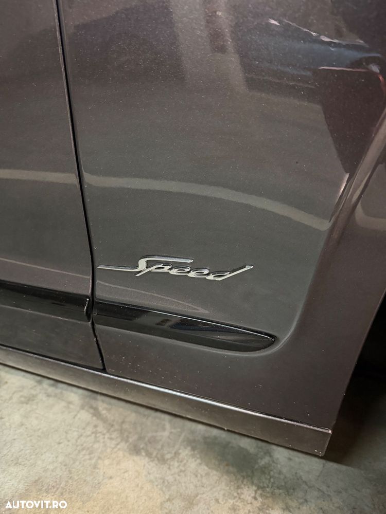 Bentley Flying Spur - 5