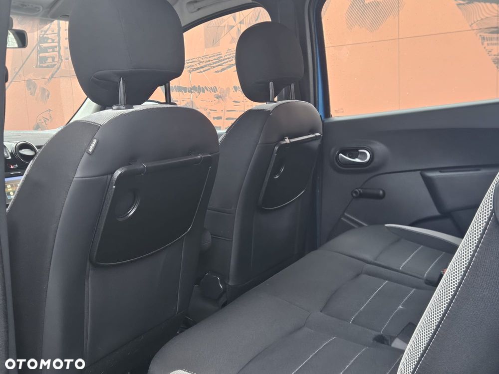 Dacia Lodgy 1.6 SCe Stepway S&S - 18