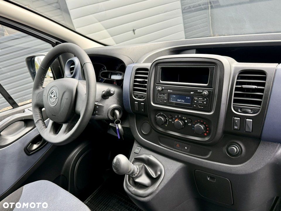 Opel Vivaro - 29