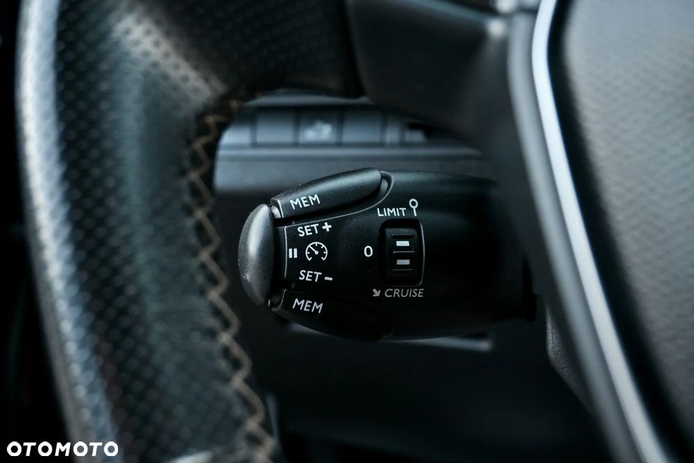 Peugeot 3008 2.0 BlueHDi GT S&S EAT6 - 36