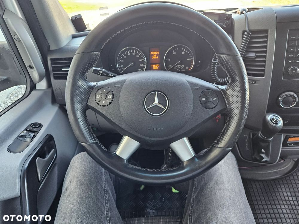 Mercedes-Benz Sprinter 319 CDI 7G-Tronic - 22