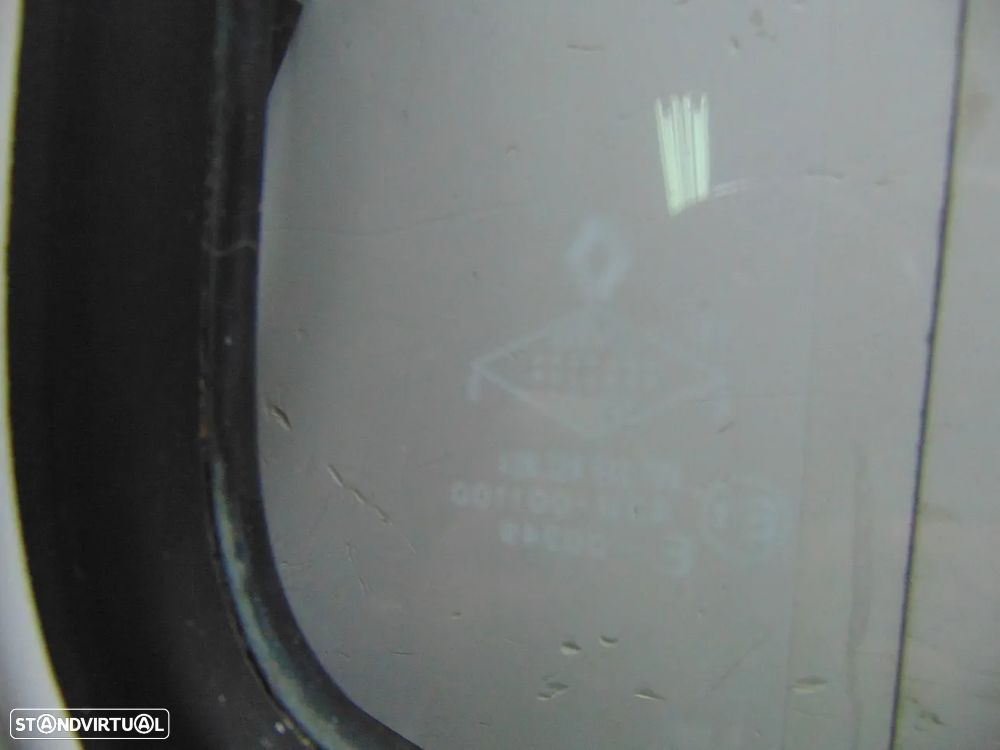 Renault 4l tampa mala - 4