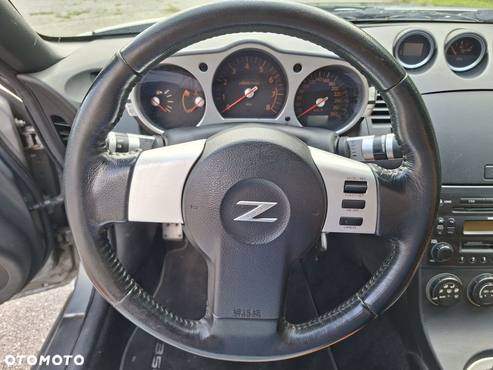 Nissan 350 Z Premium Pack - 23