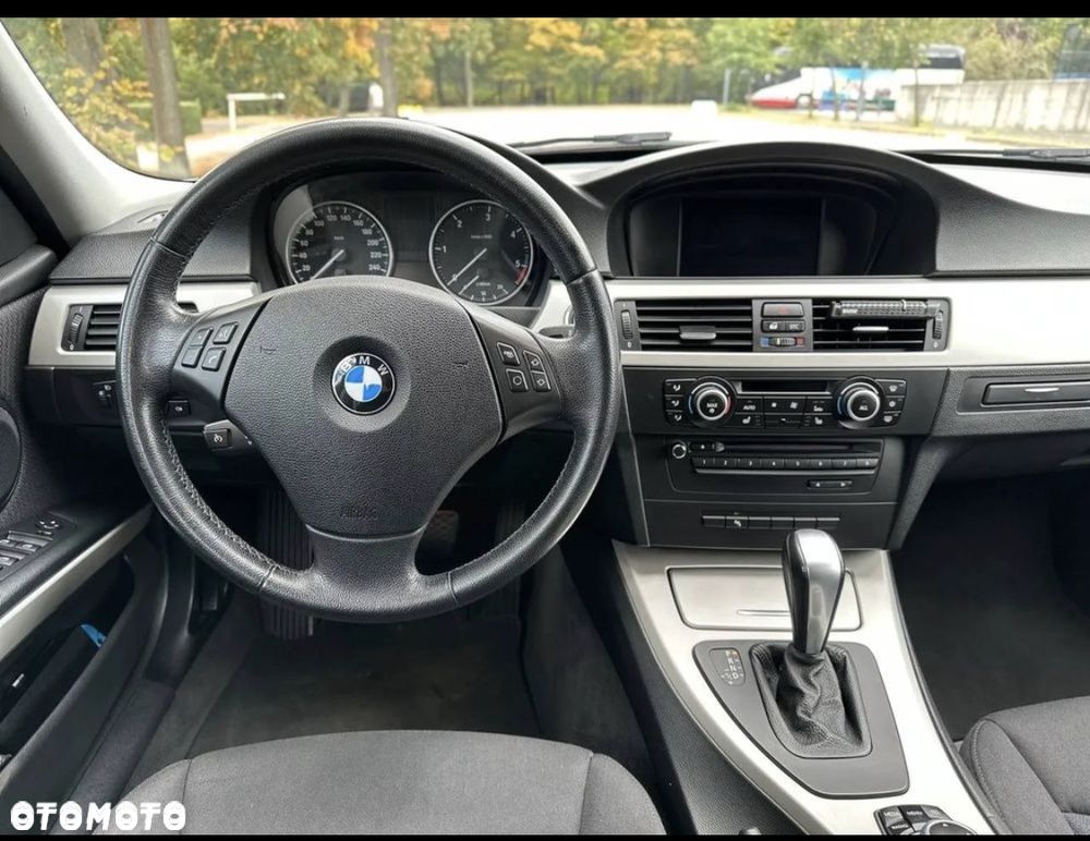 BMW Seria 3 - 10