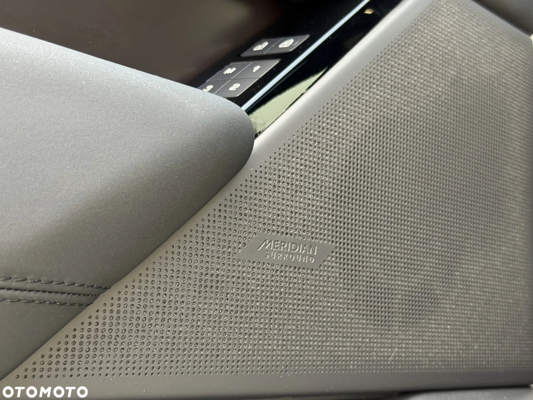 Land Rover Range Rover Velar D200 Dynamic SE - 19