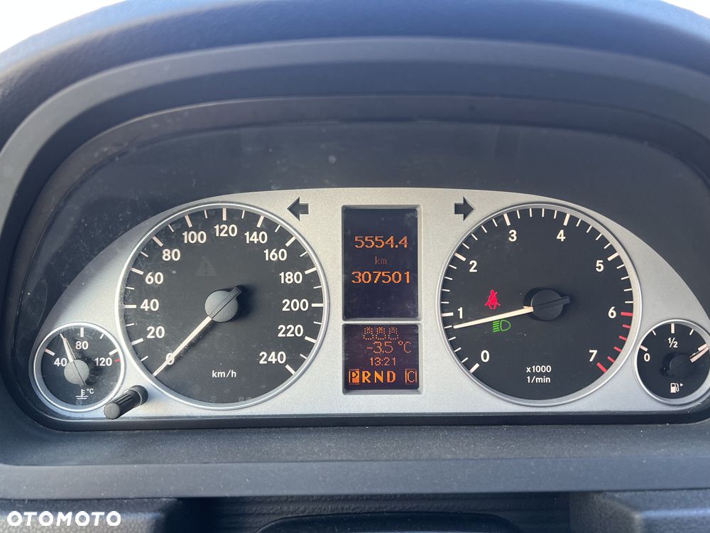 Mercedes-Benz Klasa B 200 Autotronic - 22