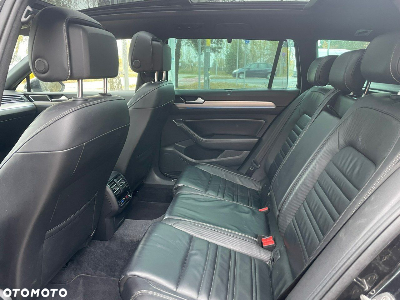 Volkswagen Passat - 8