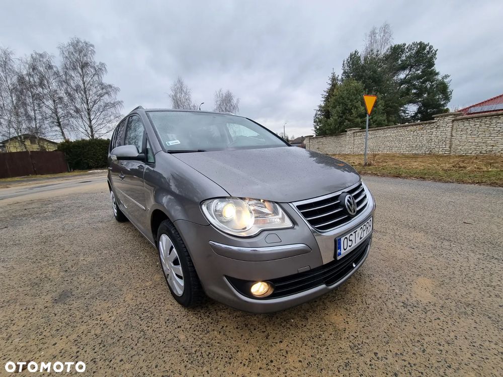 Volkswagen Touran 2.0 TDI Highline - 34