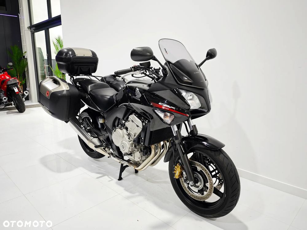 Honda CBF - 2