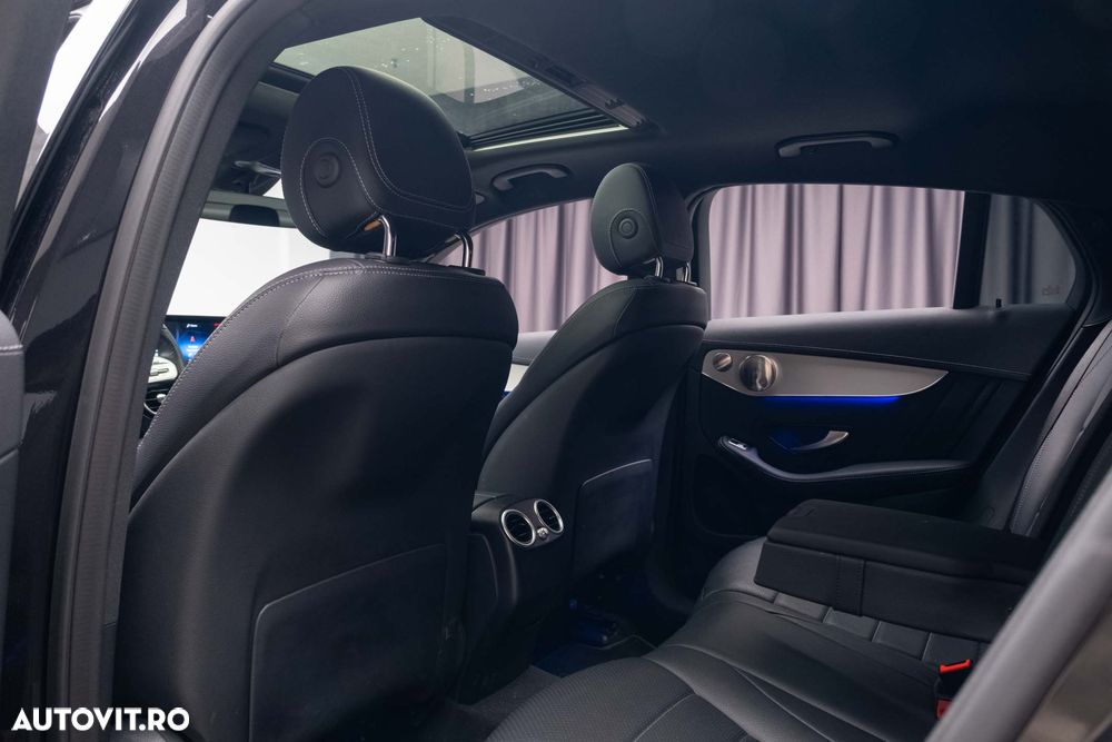 Mercedes-Benz GLC Coupe 300 4MATIC MHEV - 34