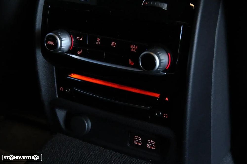 BMW 640 Gran Turismo d xDrive Pack M - 28