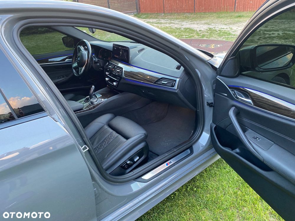 BMW Seria 5 530i M Sport Edition - 15