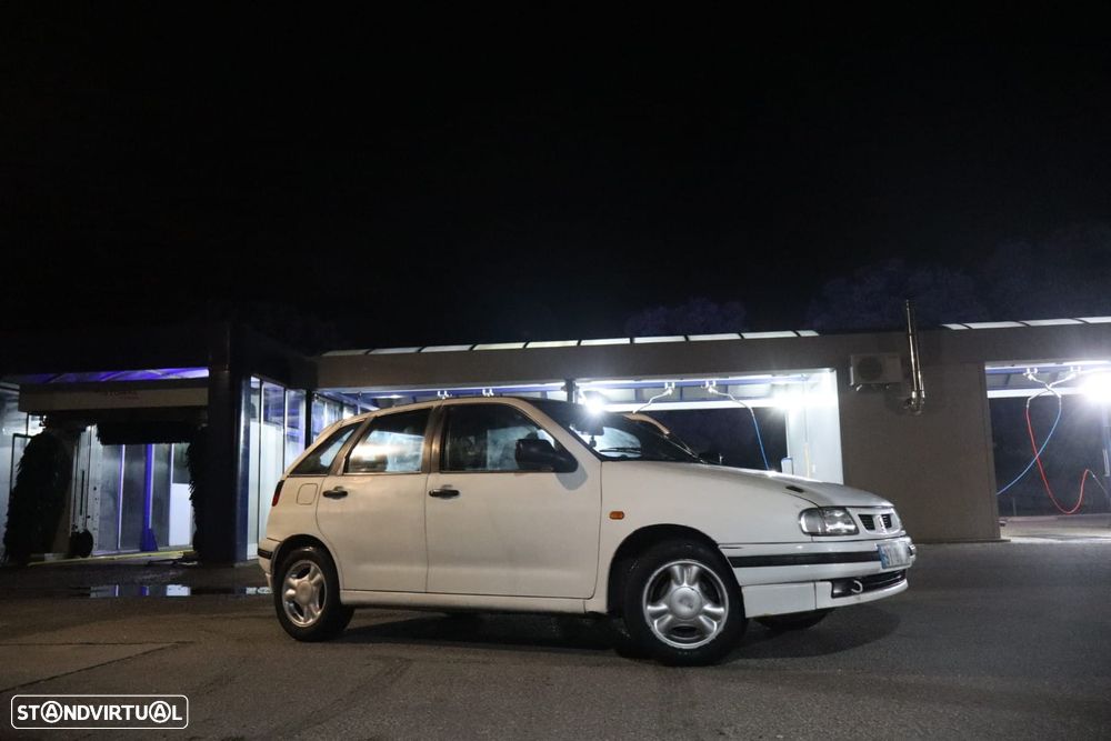 SEAT Ibiza 1.3i GLX - 1