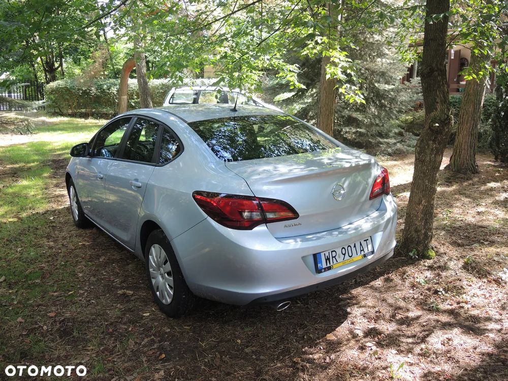 Opel Astra - 3