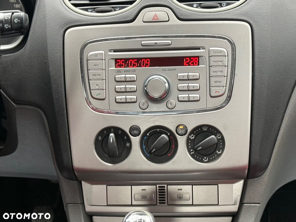 Ford Focus 1.6 Ti-VCT Sport - 15