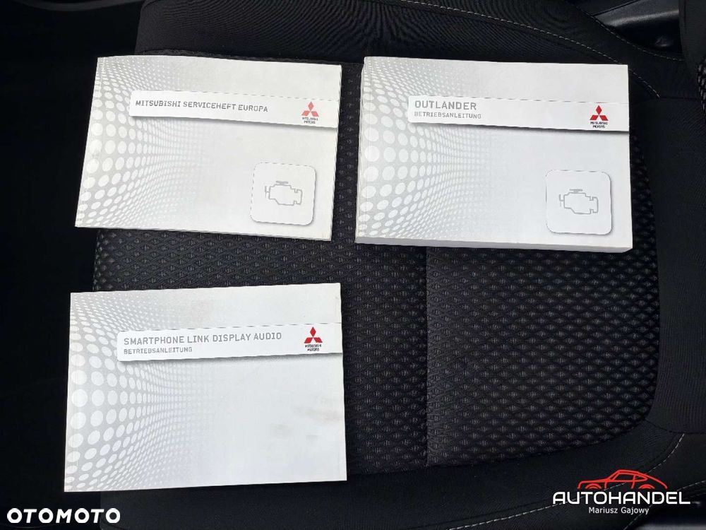 Mitsubishi Outlander - 23