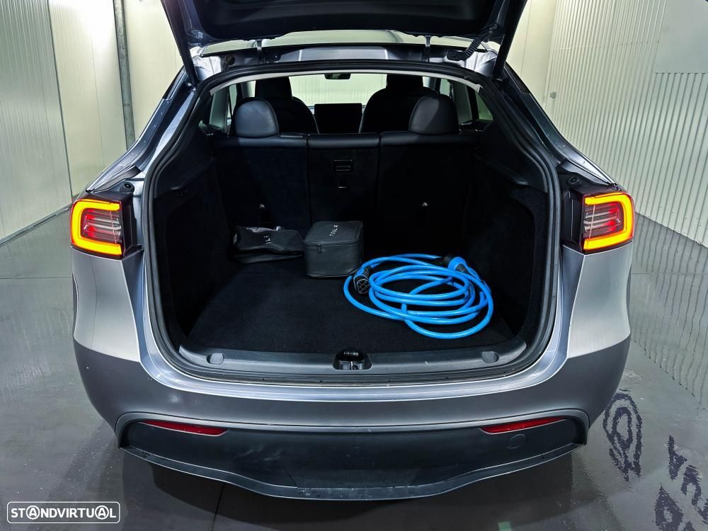 Tesla Model Y Long Range Dual Motor AWD - 55