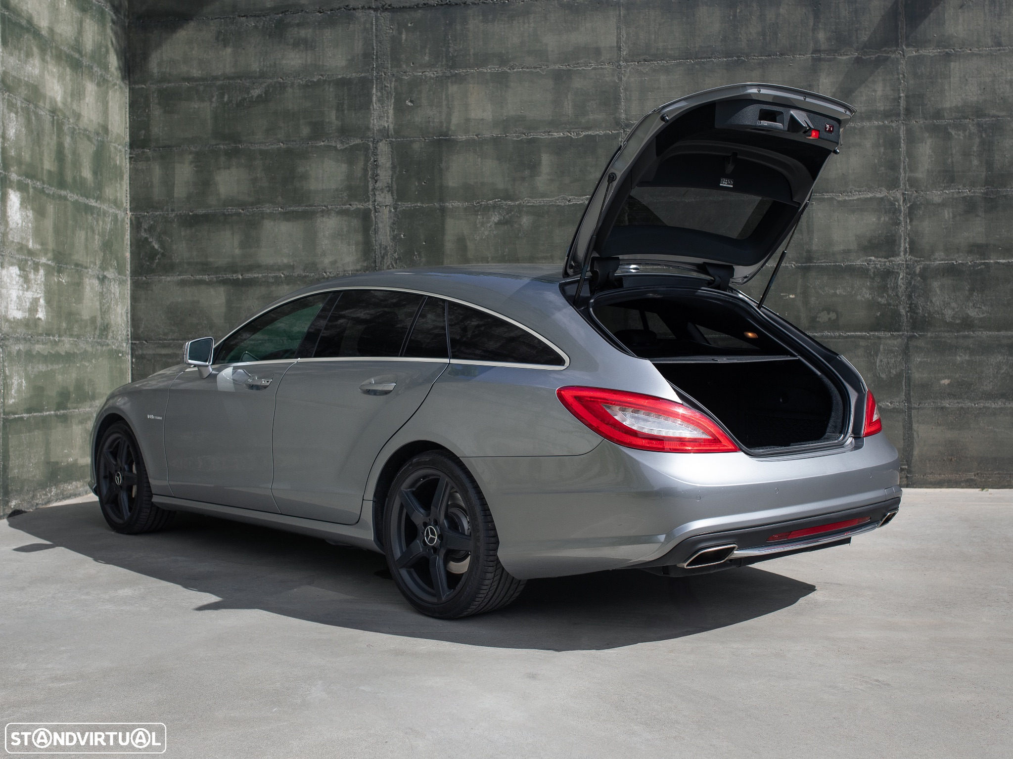 Mercedes-Benz CLS 500 Shooting Brake 4Matic 7G-TRONIC - 44