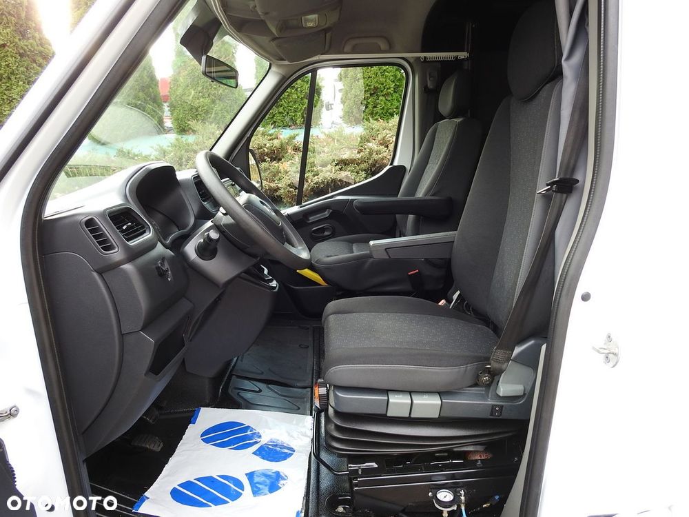 Opel MOVANO PLANDEKA 10 PALET WEBASTO TEMPOMAT KLIMATYZACJA LEDY PNEUMATYKA  165KM - 26