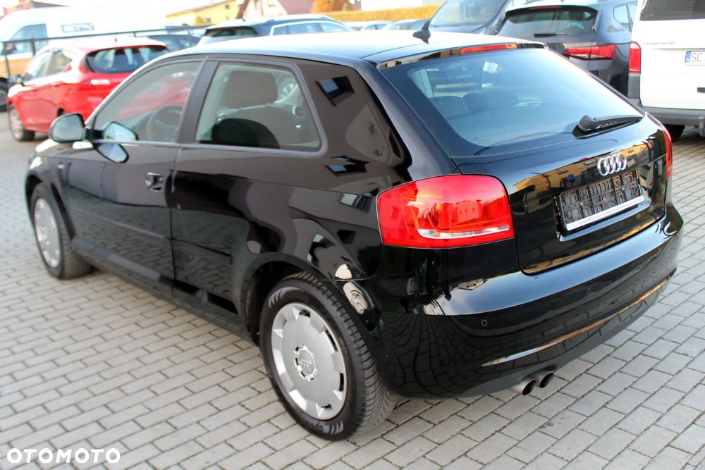 Audi A3 3-drzwiowe 2.0 TDI Ambiente - 5