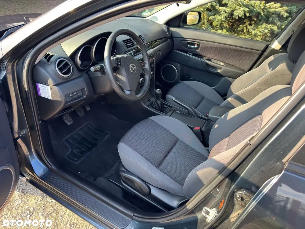 Mazda 3 - 6